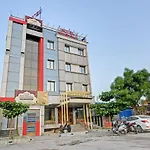 Capital O 84197 Umaid Villa