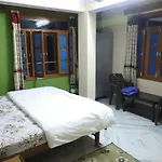 Hotel Jheel Kinara Lake View Hotel