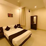 Hotel Veer Palace Near Udaipole Udaipur