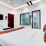 Hotel Mandiram Palace