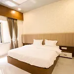 Hotel Indra Palace