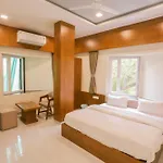 Hotel Indra Palace