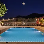 Shikarbadi Hotel - By The Lake Heritage By Hrh Group Of Hotels