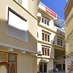 Oyo 1159 Hotel Chandra Prakash