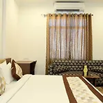 Hotel Four Season