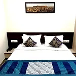 Vardan Villa