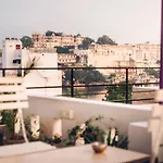 The Hostel Crawl