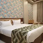 Hotel Oasis Park