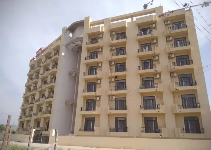 Golden Fern Hotel & Service Apartment