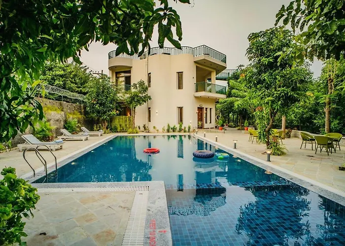 Mahogany Mansion