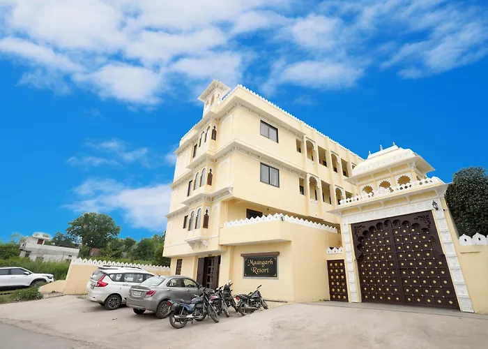 Maangarh Resorts