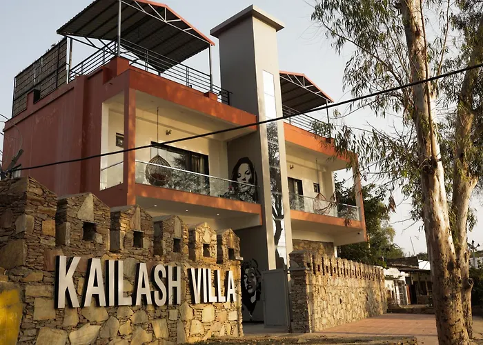 Kailash Villa By Divine Stays
