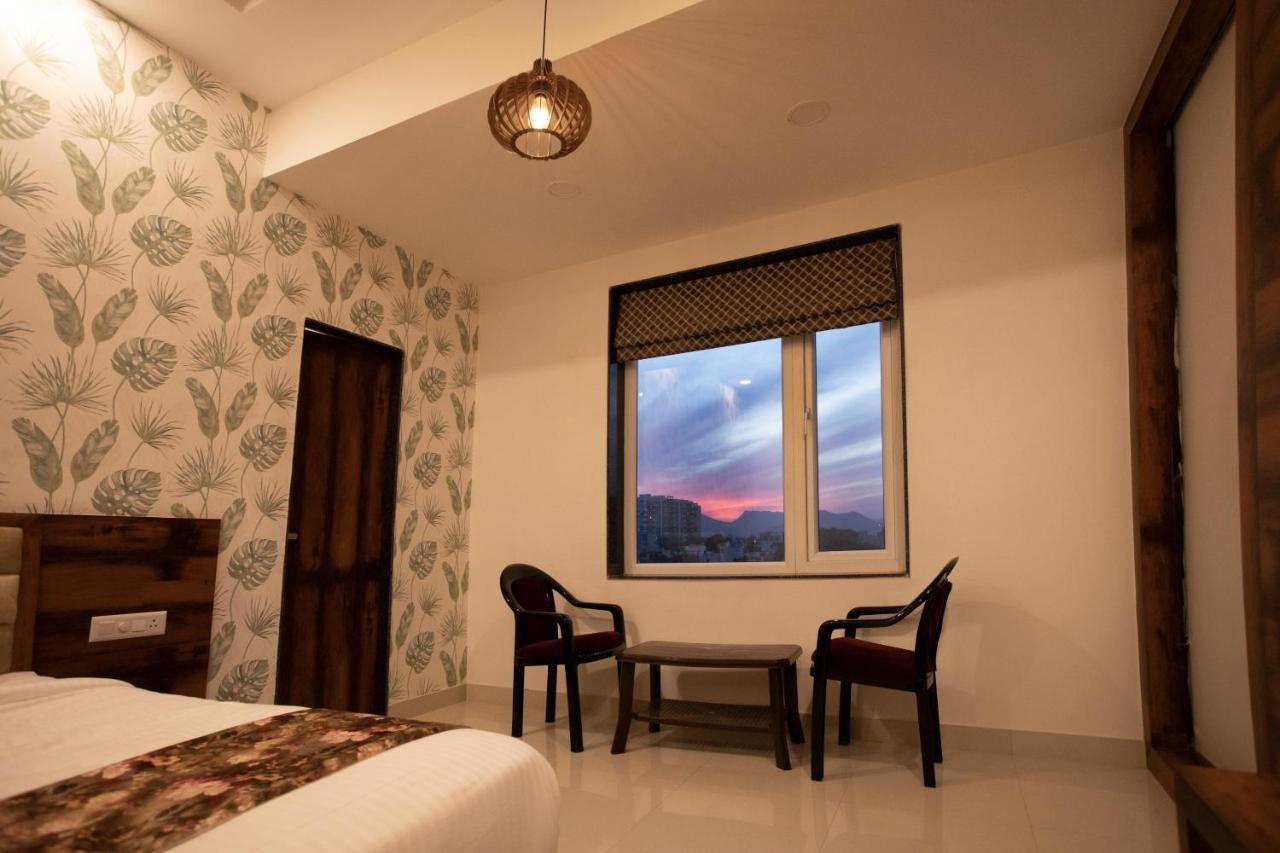 Bhairav Bagh With Swimming Pool Hotel Udaipur