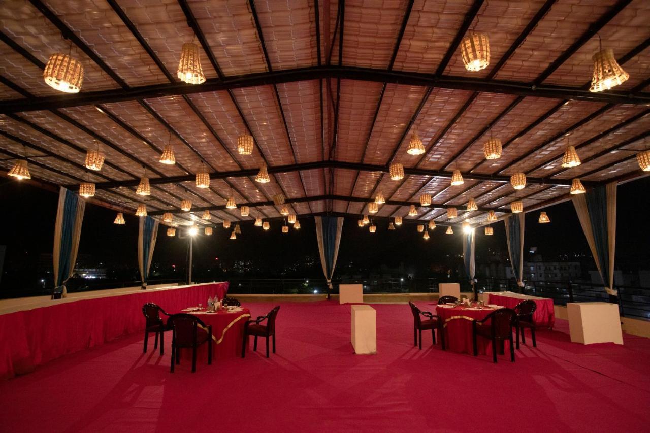 Bhairav Bagh With Swimming Pool Hotel