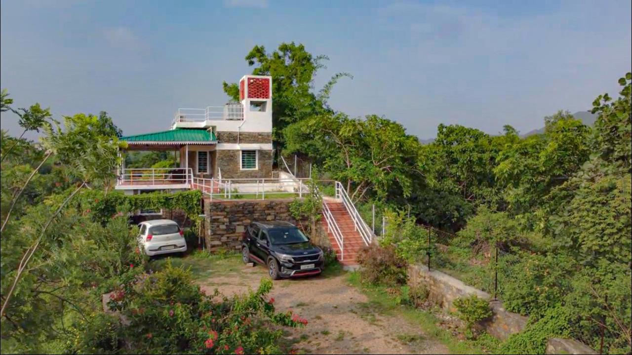The Riverside Estate - 3bedroom Private Pool In Udaipur