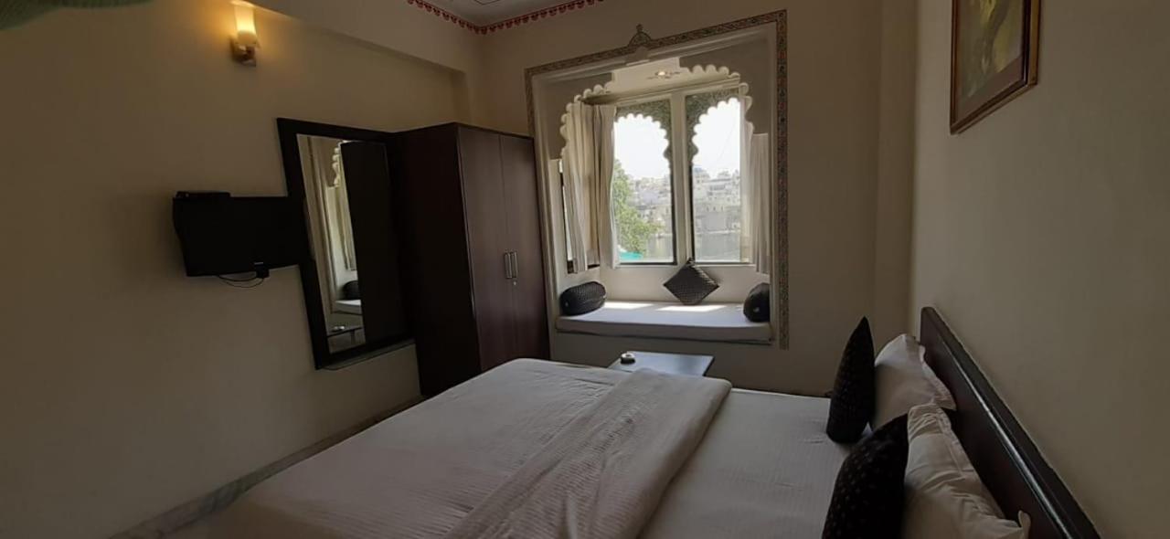 Hotel Madpackers 3*