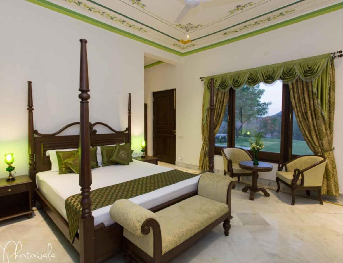Hotel Devraj Villa-luxury Pool Udaipur