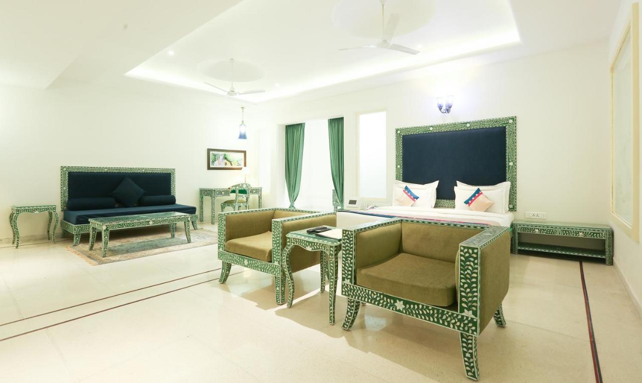Hotel Brahma Niwas - By The