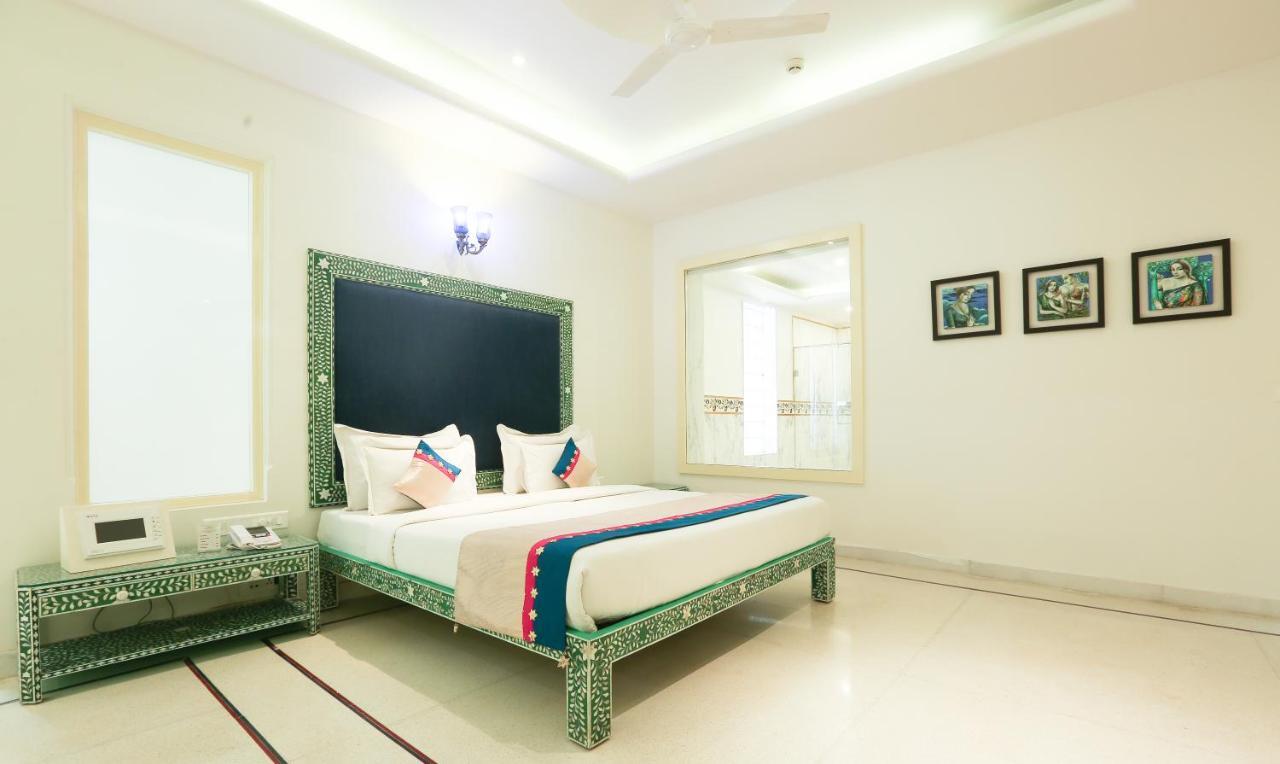 Hotel Brahma Niwas - By The 3*