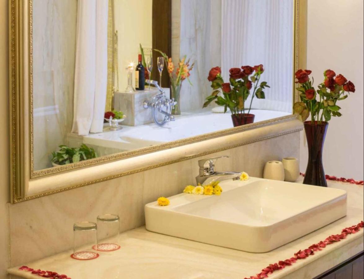 Devraj Villa-luxury Pool 4*