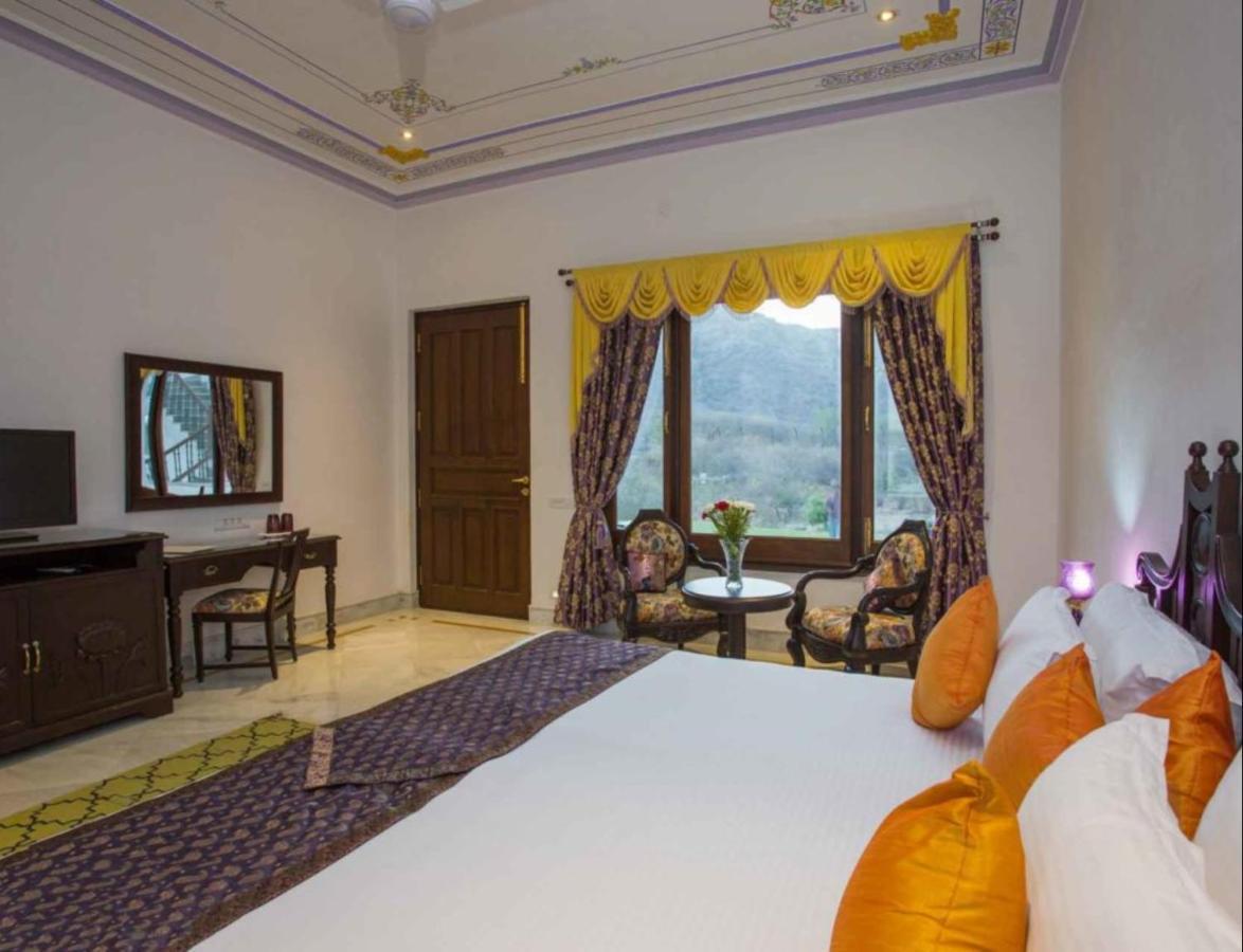 Devraj Villa-luxury Pool