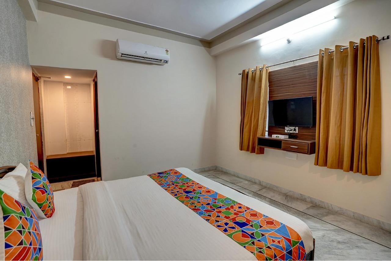 Fabhotel Hill Inn Paradise 3*