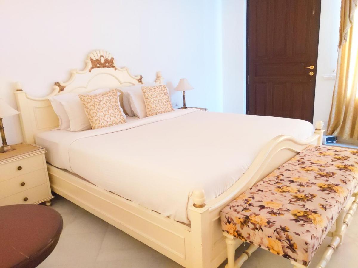 Devraj Villa-luxury Pool Hotel Udaipur