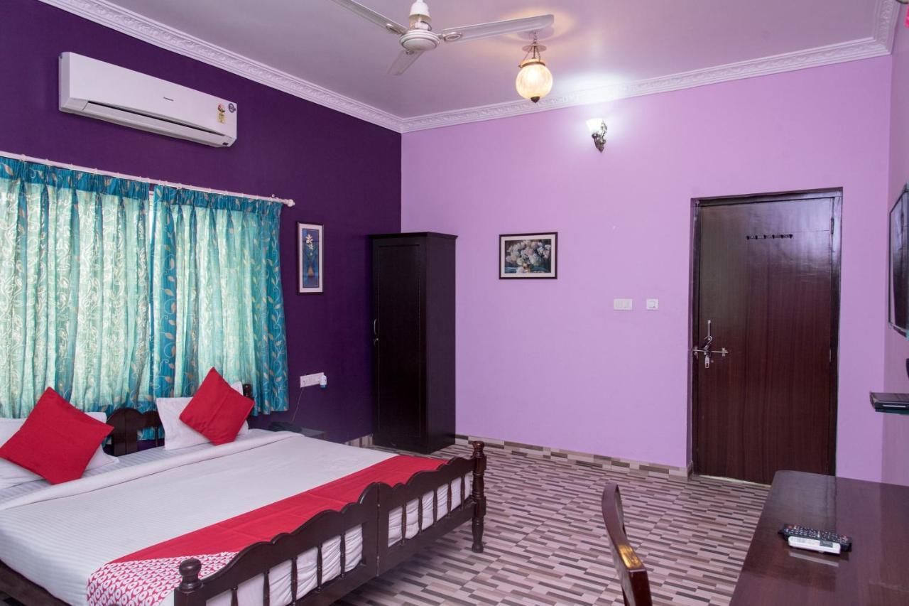 Hotel Oyo 14119 Manwar Udaipur