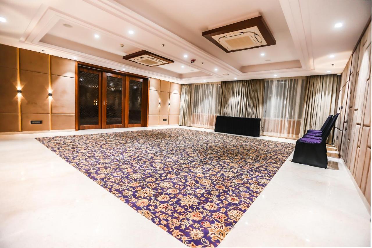 The Jagat And Hotel Udaipur
