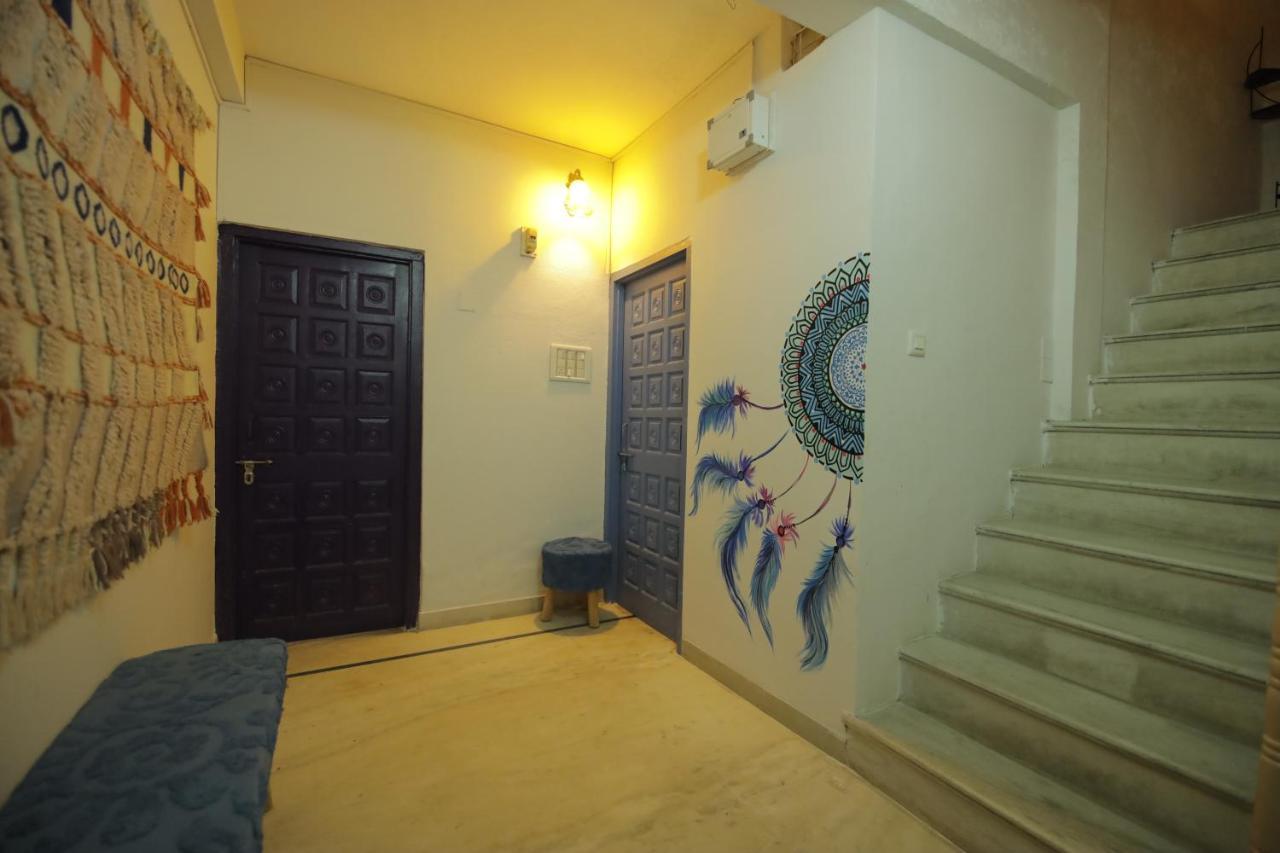 Zodiac Hostel *