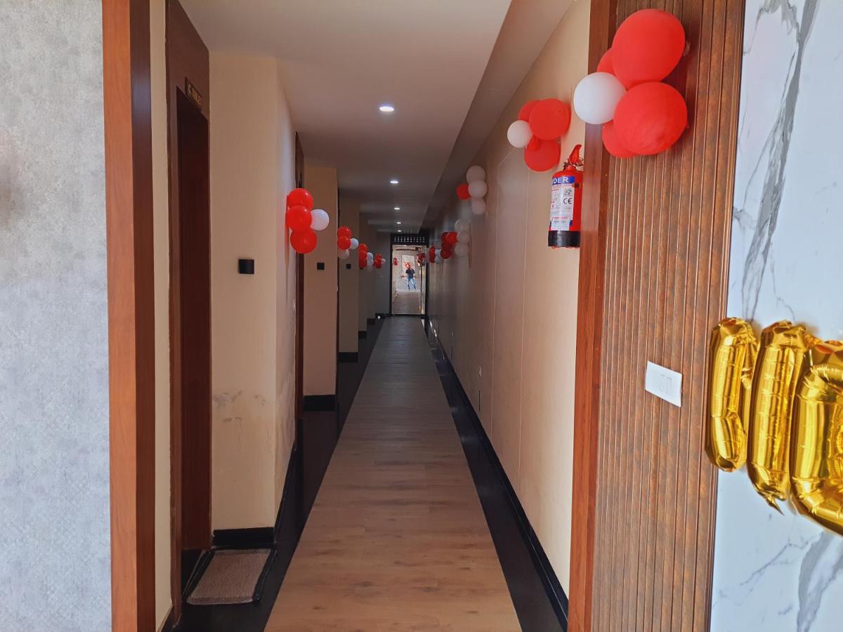Amore Hotel 3*