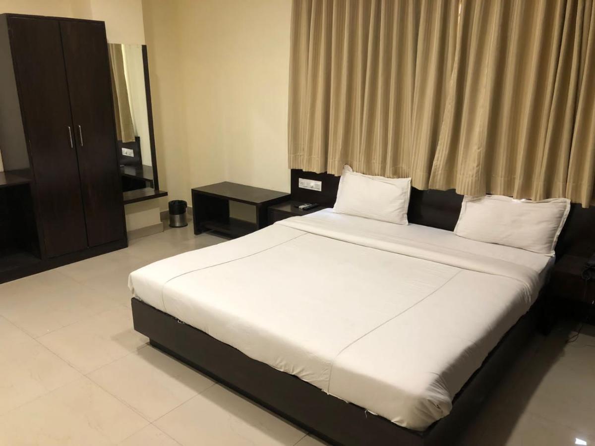 Imperial 3*