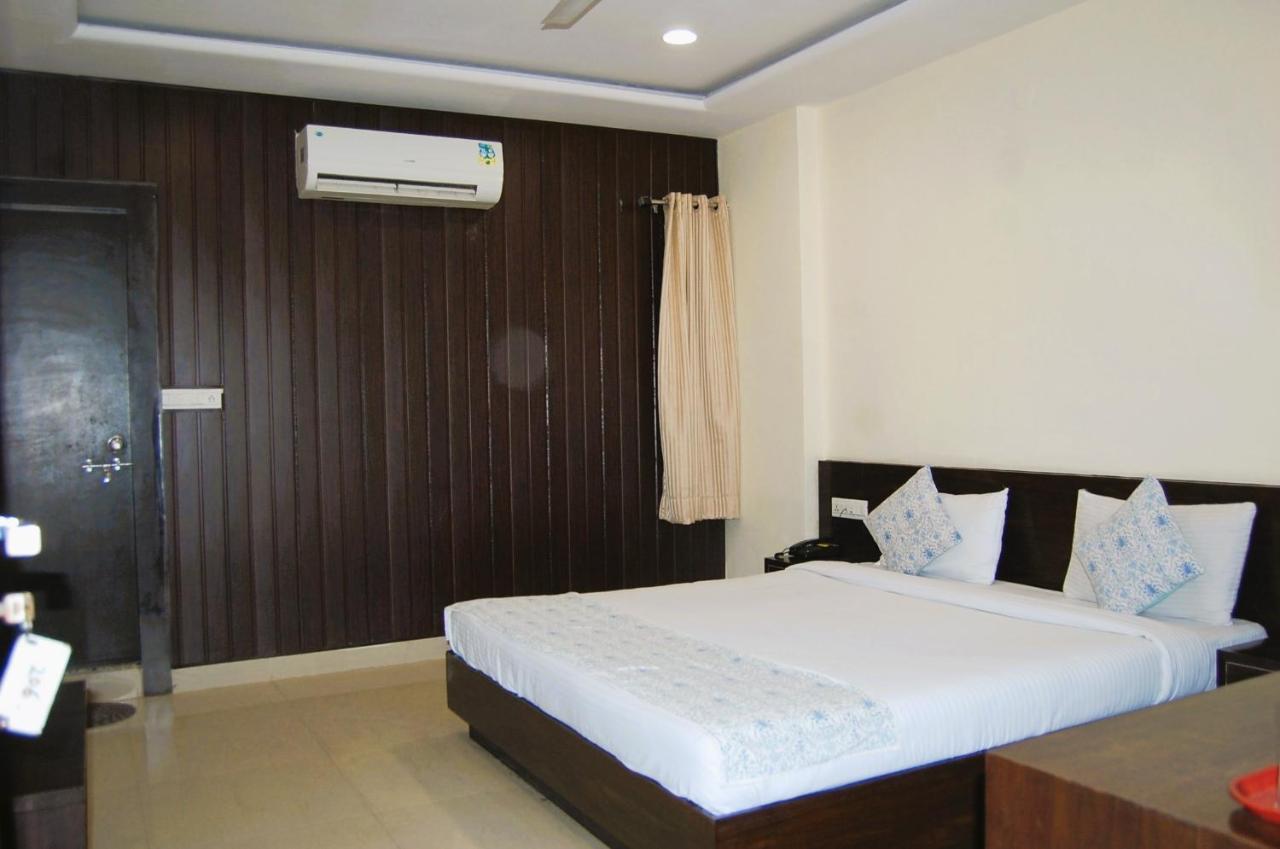 Imperial 3*