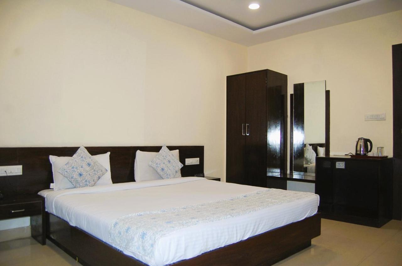 Imperial Hotel 3*