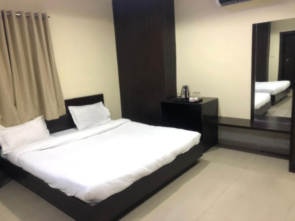 Imperial 3*