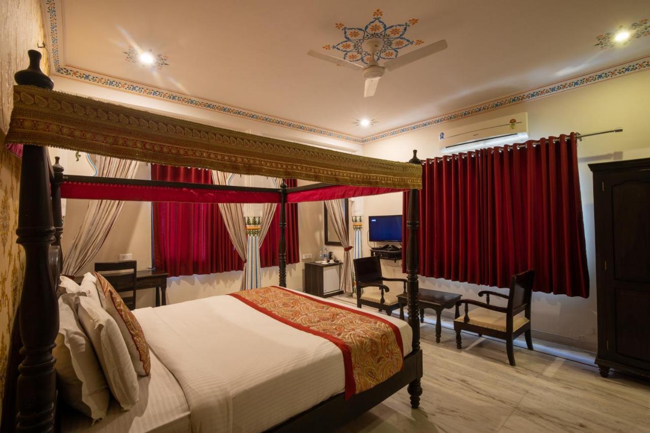 Hotel Royal Pratap Niwas Udaipur