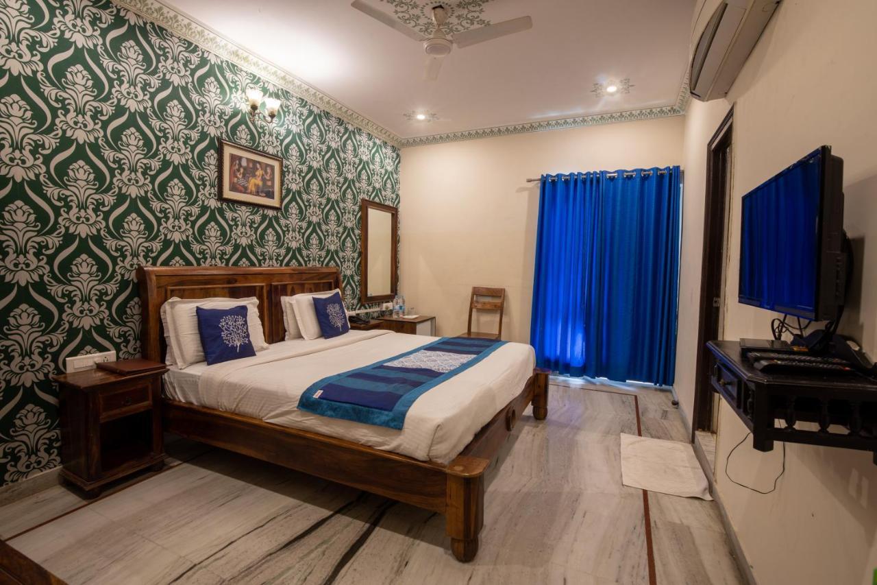 Royal Pratap Niwas 3*