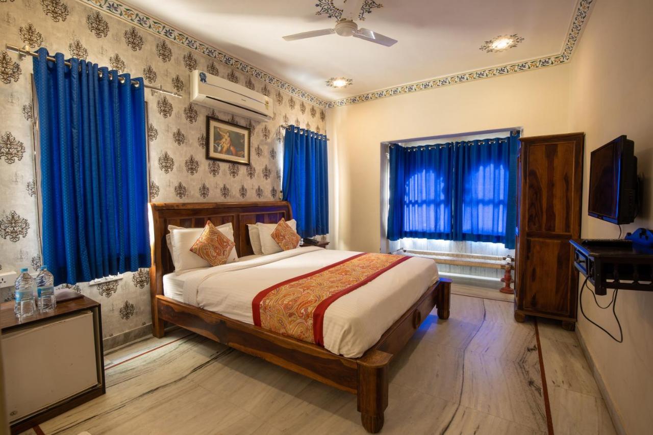Hotel Royal Pratap Niwas