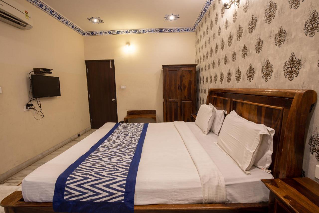 Hotel Royal Pratap Niwas