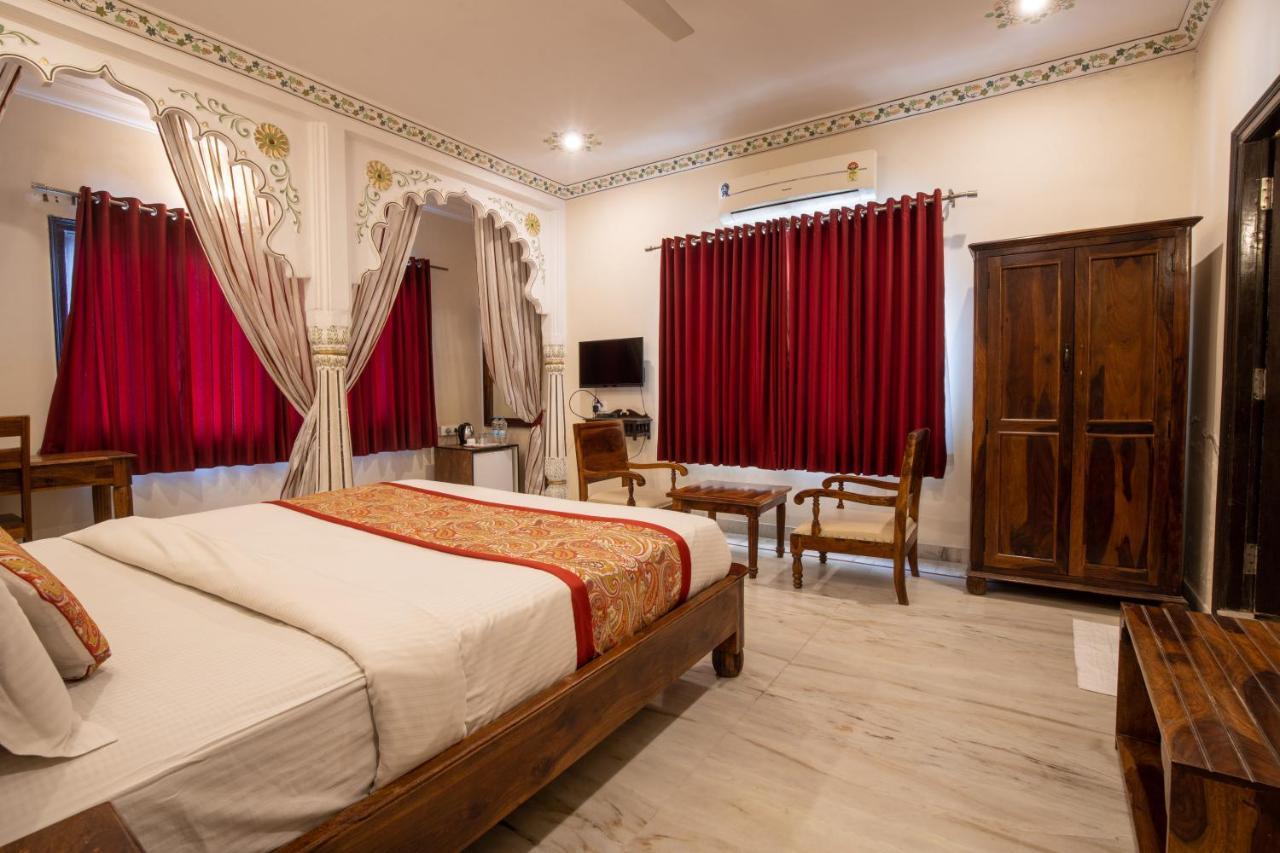 Royal Pratap Niwas 3*