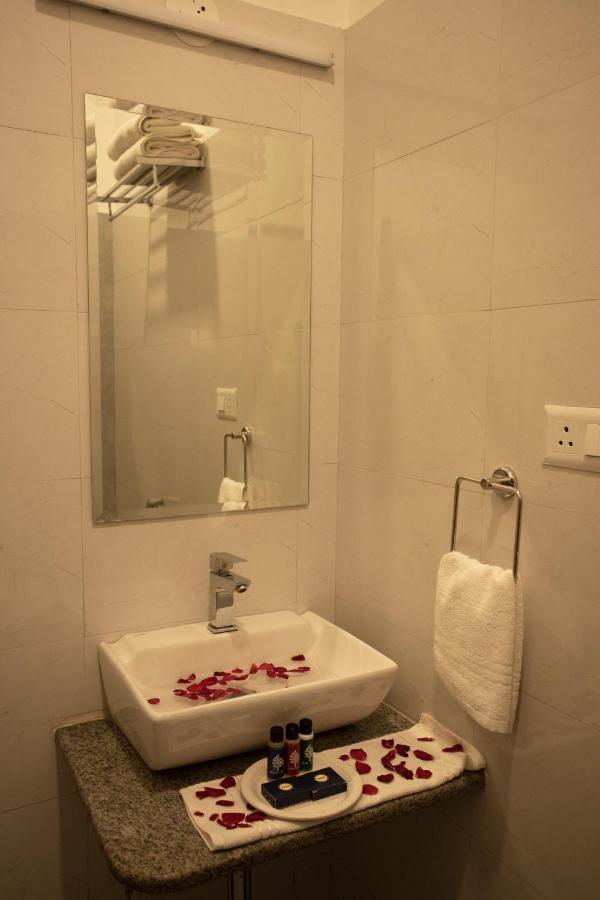 Hotel Bhairav Bagh With Swimming Pool 3*