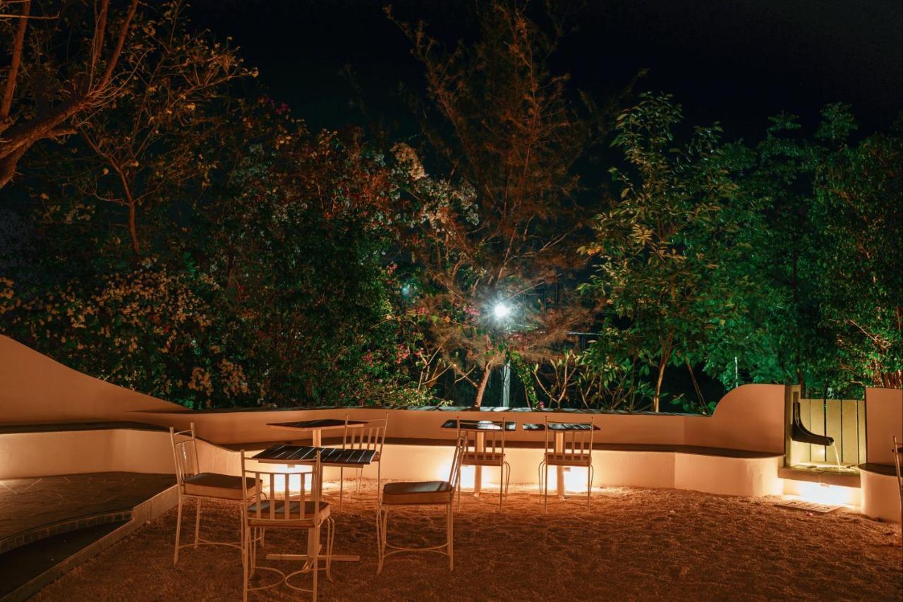 Devraj Villa-luxury Pool Hotel
