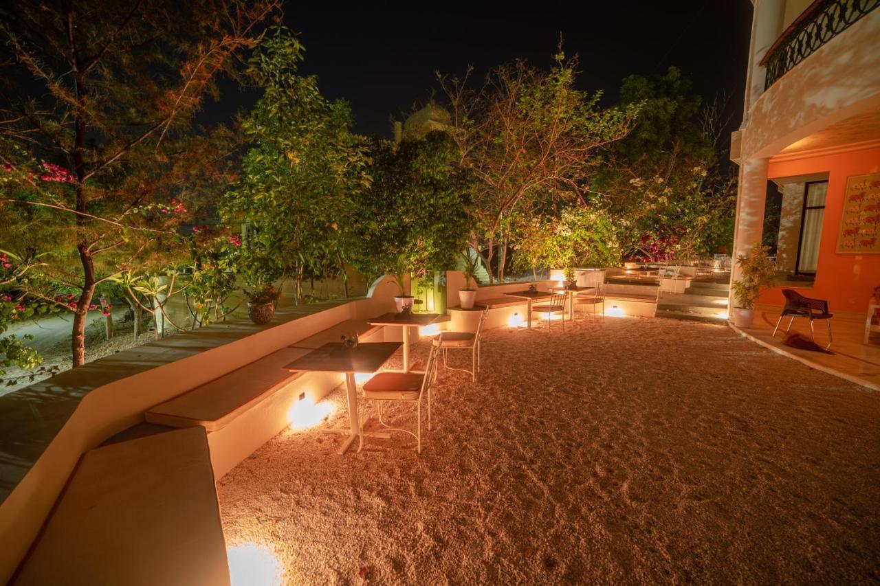 Devraj Villa-luxury Pool