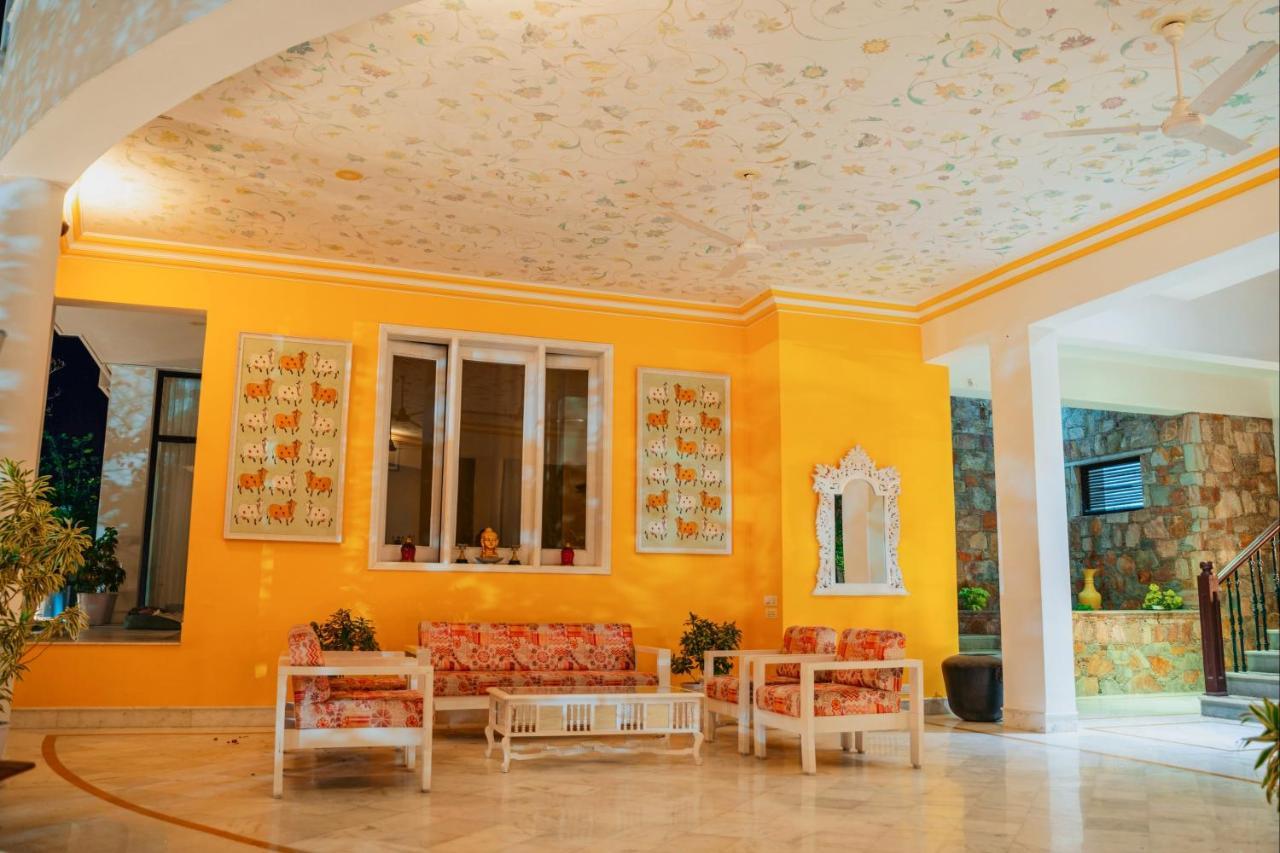 Hotel Devraj Villa-luxury Pool Udaipur