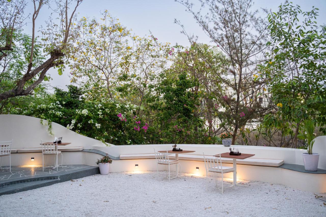 Devraj Villa-luxury Pool Hotel Udaipur