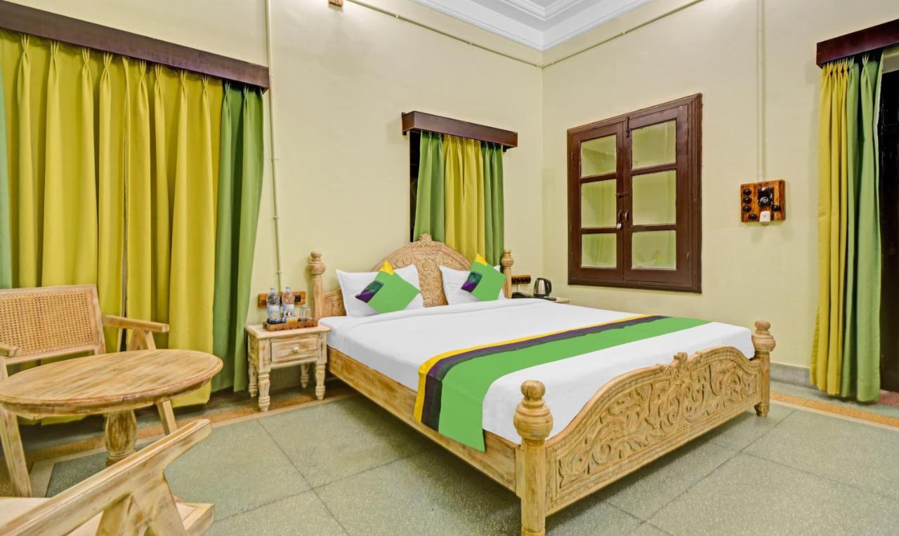 Hotel Treebo The Regal House, Near Fateh Sagar 3*
