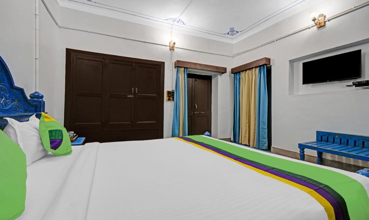 Treebo The Regal House, Near Fateh Sagar Udaipur