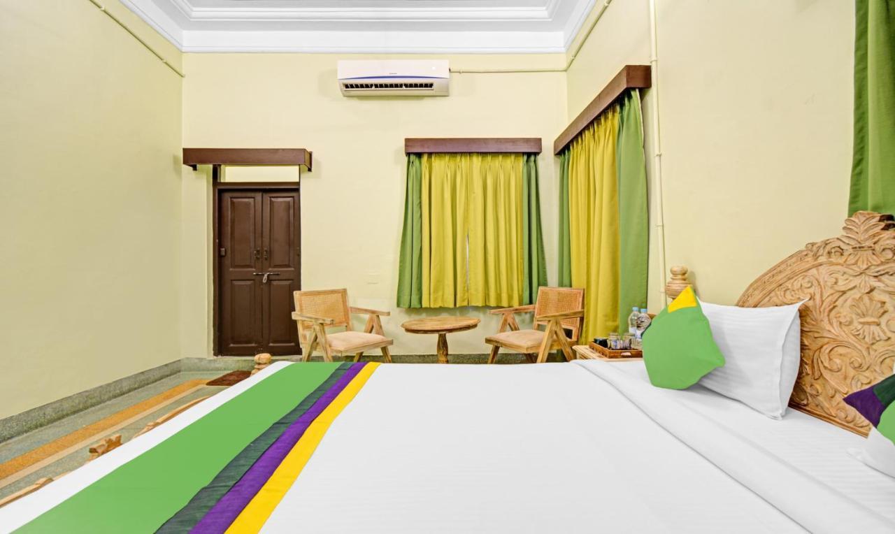 Treebo The Regal House, Near Fateh Sagar 3*