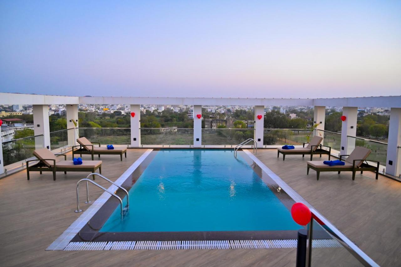 The Jagat And Hotel Udaipur