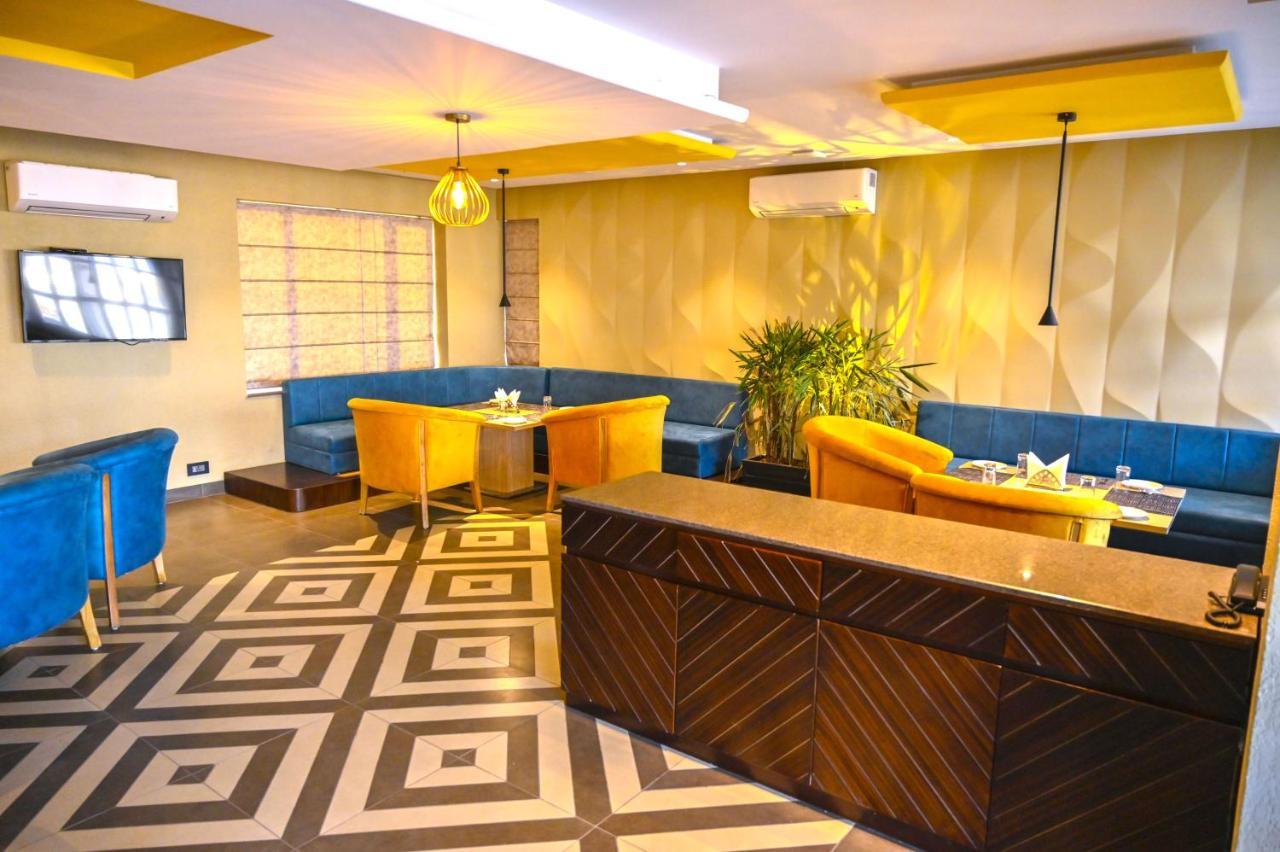The Jagat And Hotel Udaipur